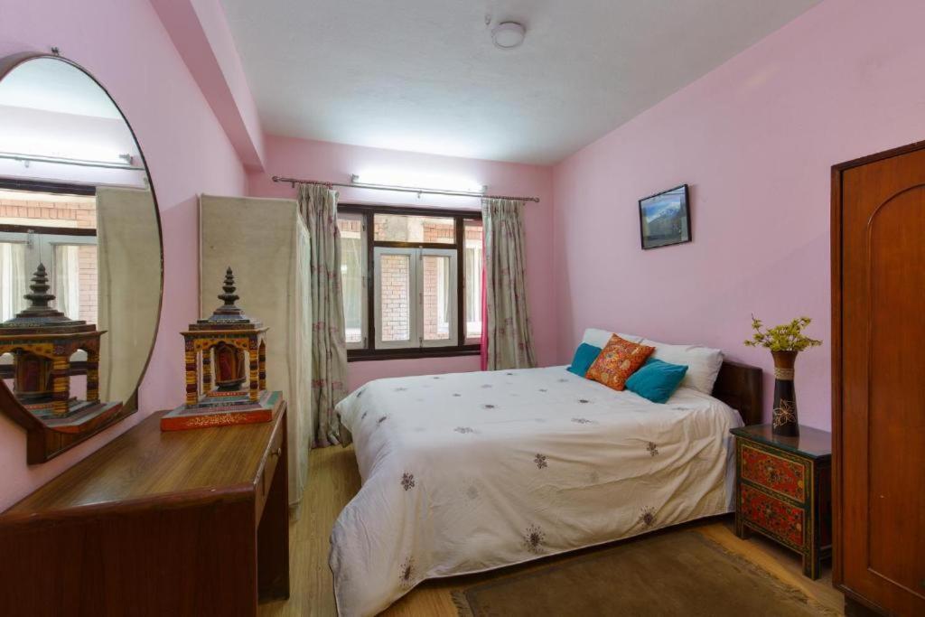 Kathmandu Nomad Hotel Zewnętrze zdjęcie
