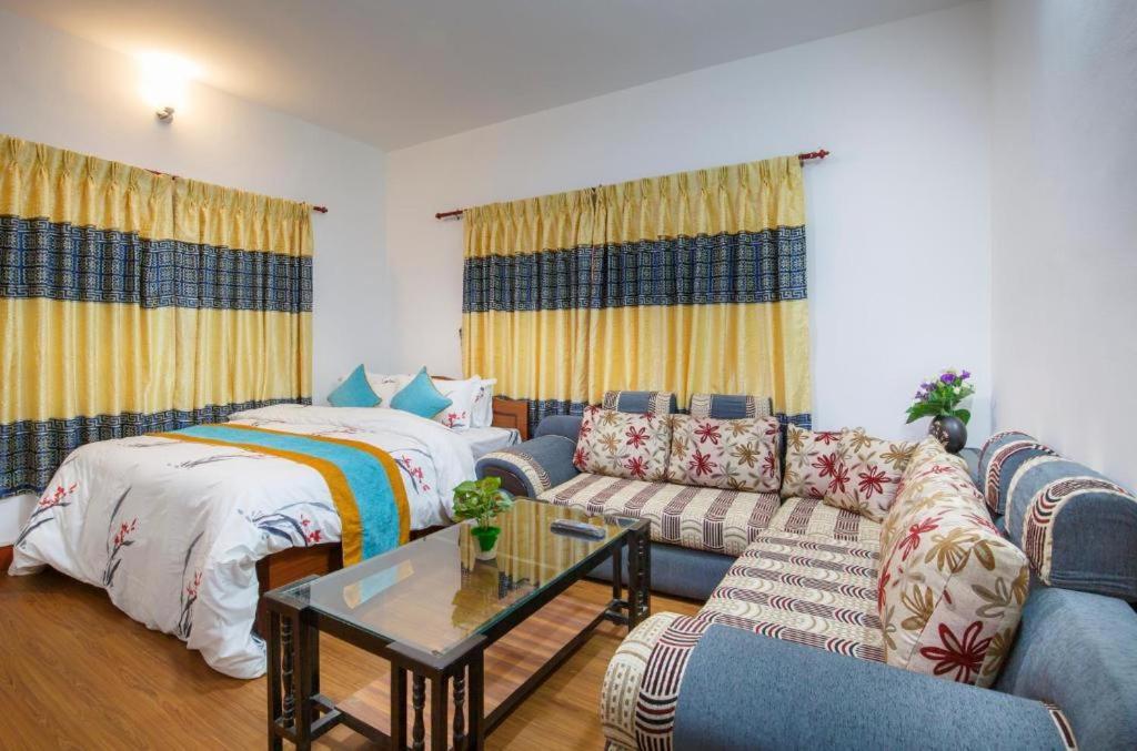 Kathmandu Nomad Hotel Zewnętrze zdjęcie